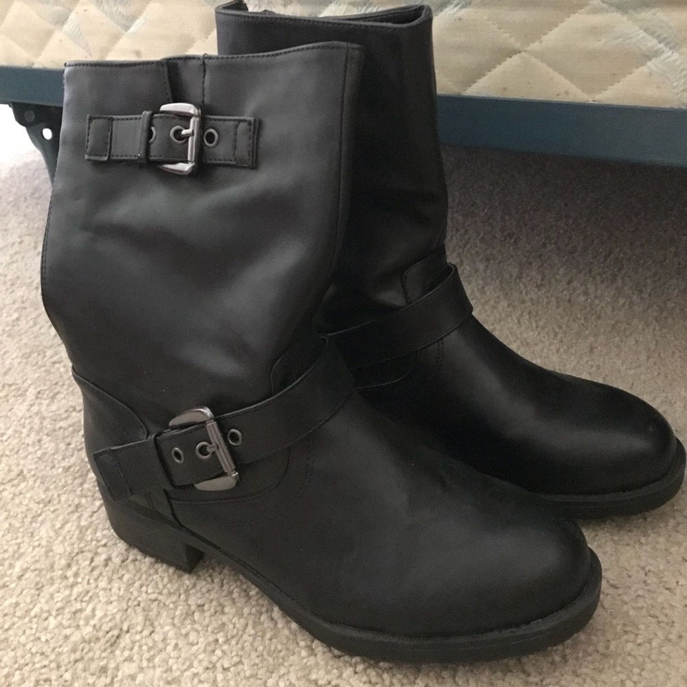 Black boots